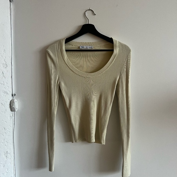 Cream long sleeve ribbed top - Picture 1 of 3